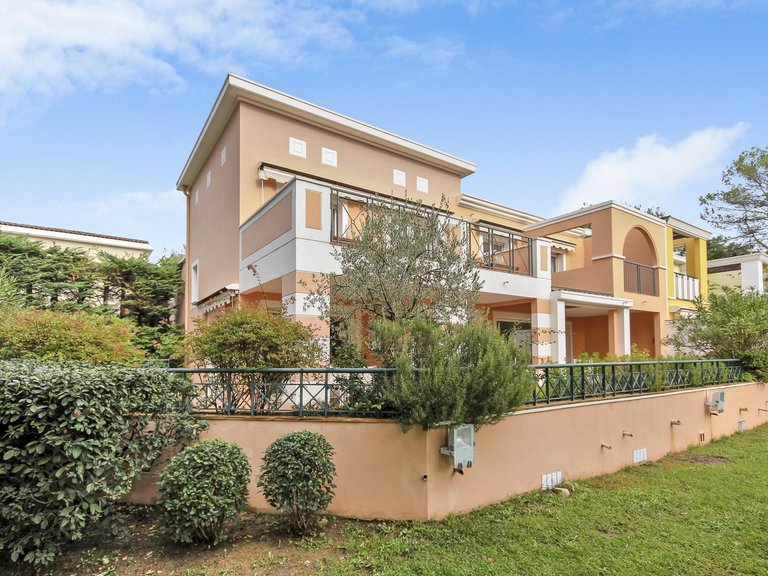 Villa for Sale in Mougins, Mougins, Valbonne, Grasse Area 2