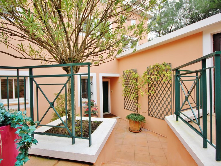 Villa for Sale in Mougins, Mougins, Valbonne, Grasse Area 11