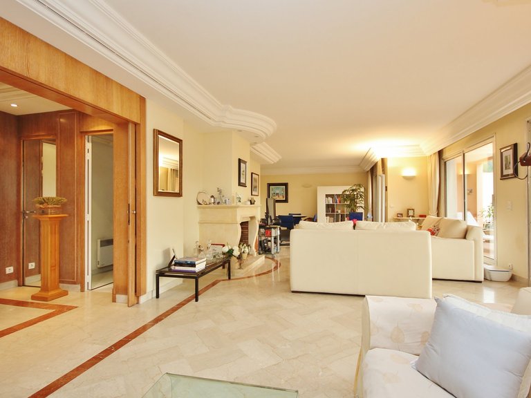 Villa for Sale in Mougins, Mougins, Valbonne, Grasse Area 14