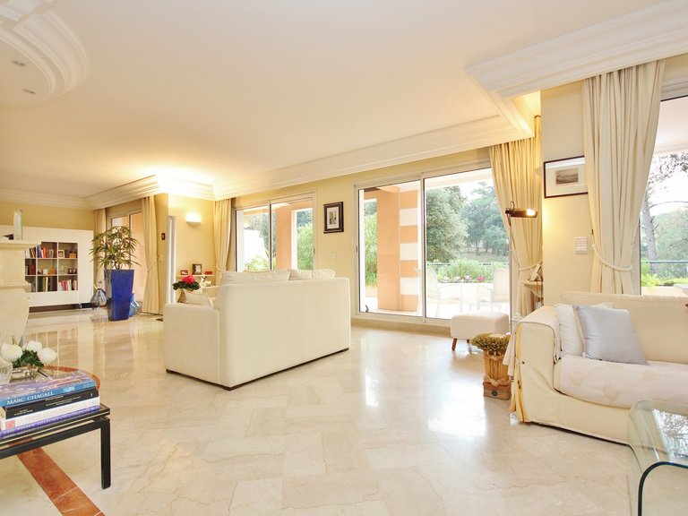 Villa for Sale in Mougins, Mougins, Valbonne, Grasse Area 16