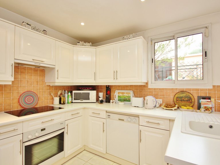 Villa for Sale in Mougins, Mougins, Valbonne, Grasse Area 18