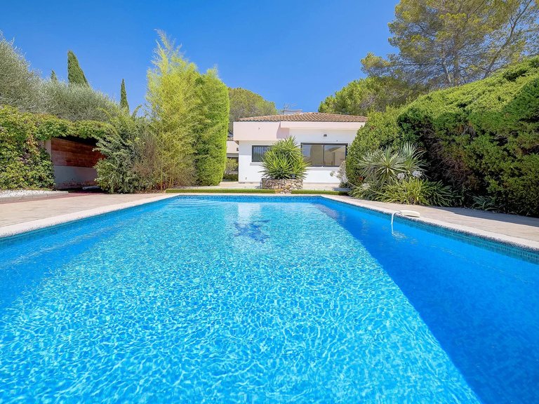 Villa for Sale in Mougins, Mougins, Valbonne, Grasse Area 2