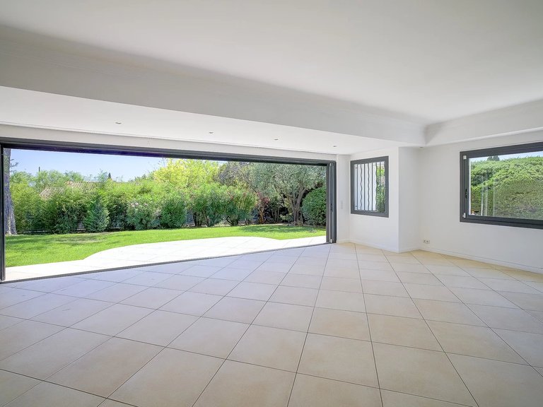 Villa for Sale in Mougins, Mougins, Valbonne, Grasse Area 4