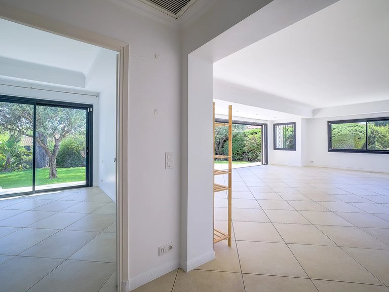 Villa for Sale in Mougins, Mougins, Valbonne, Grasse Area 6