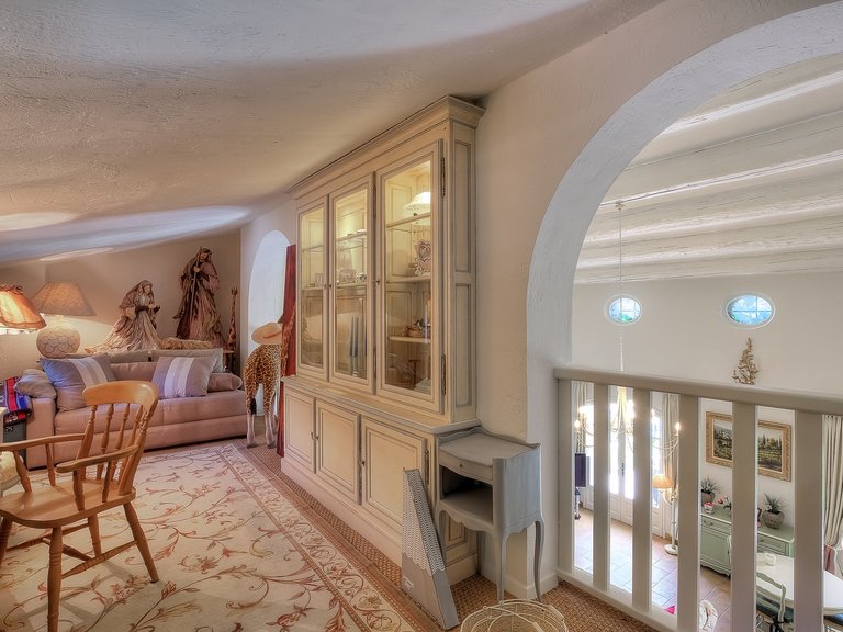 Villa for Sale in Chateauneuf Grasse, Mougins, Valbonne, Grasse Area 11