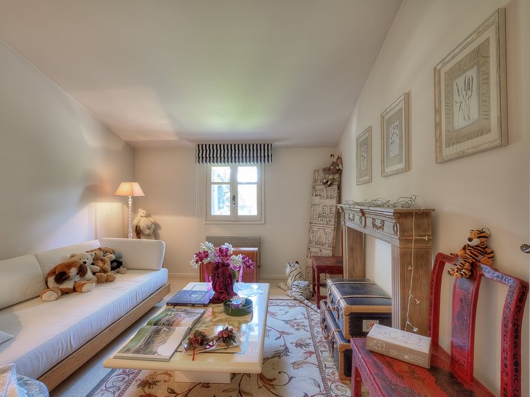 Villa for Sale in Chateauneuf Grasse, Mougins, Valbonne, Grasse Area 19