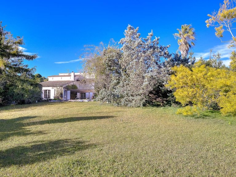 Villa for Sale in Mougins, Mougins, Valbonne, Grasse Area 1