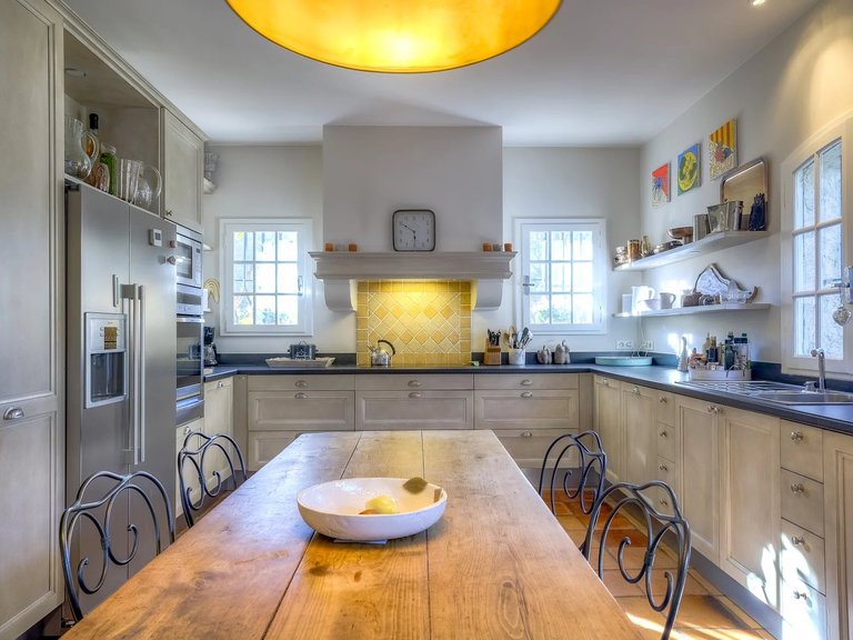 Villa for Sale in Mougins, Mougins, Valbonne, Grasse Area 18