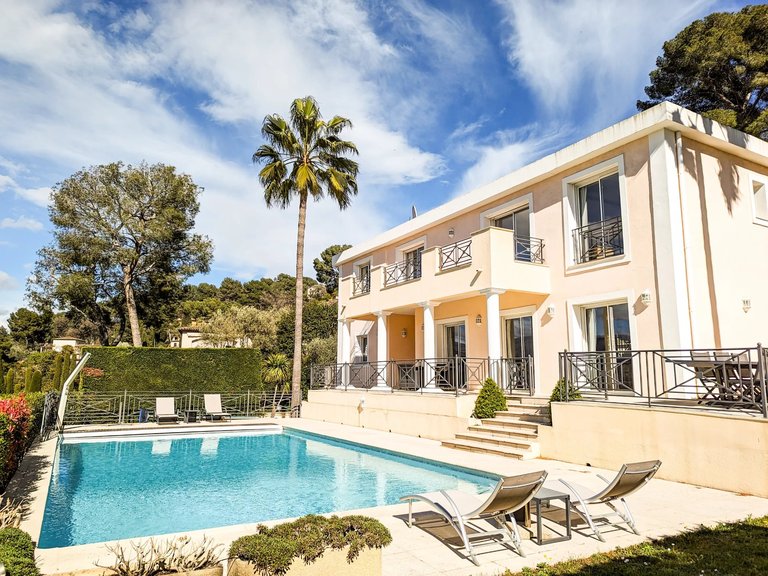 Villa for Sale in Mougins, Mougins, Valbonne, Grasse Area 1