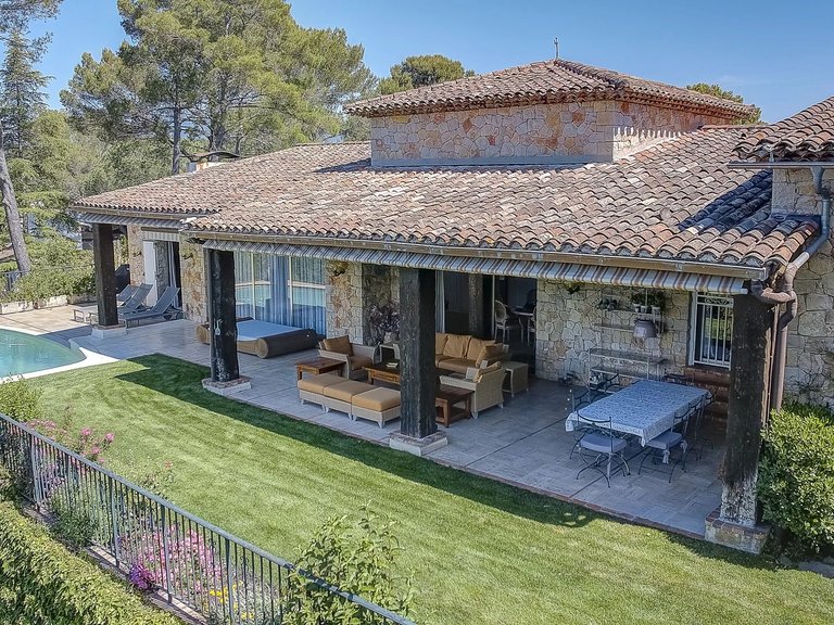Villa for Sale in Biot, Mougins, Valbonne, Grasse Area 2