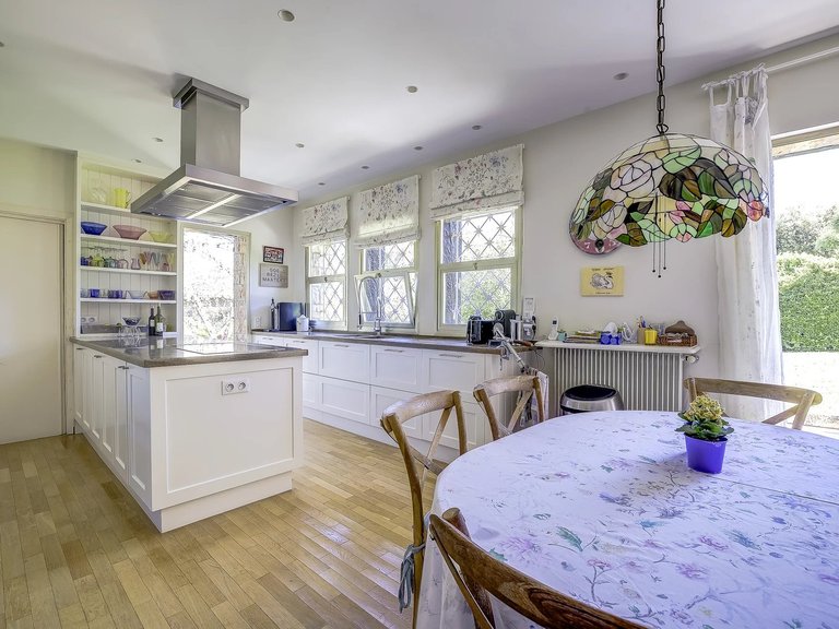 Villa for Sale in Biot, Mougins, Valbonne, Grasse Area 17