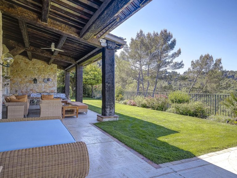 Villa for Sale in Biot, Mougins, Valbonne, Grasse Area 6