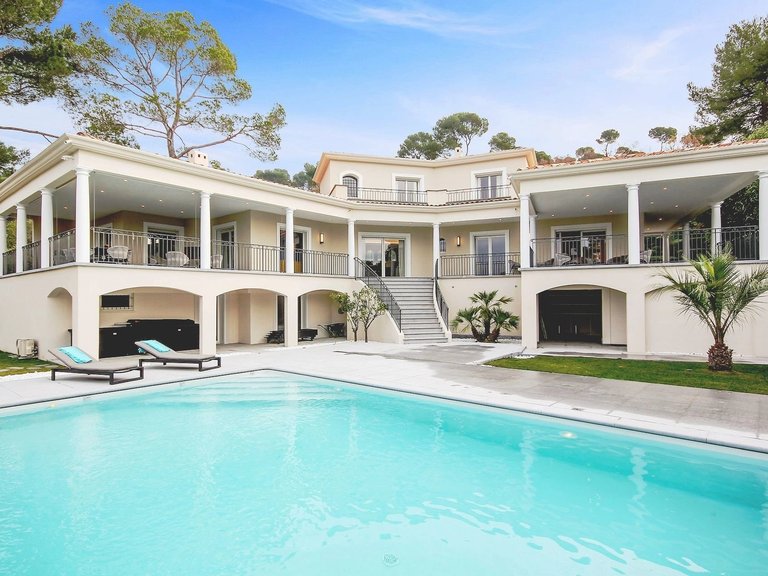 Villa for Sale in Mougins, Mougins, Valbonne, Grasse Area 2