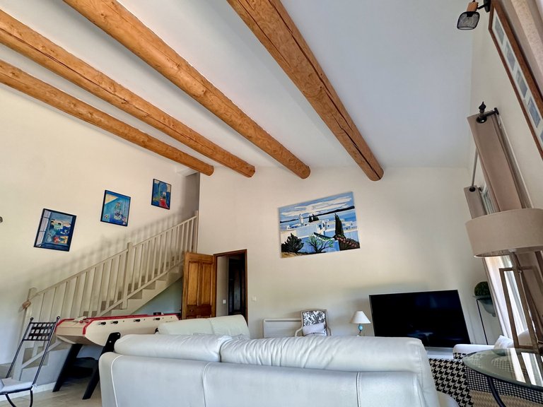 Villa for Sale in Mormoiron, Avignon And North Provence 11