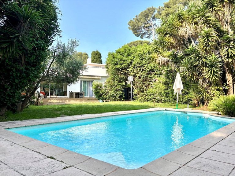 Villa for Sale in Cap D Antibes, Antibes Area 2