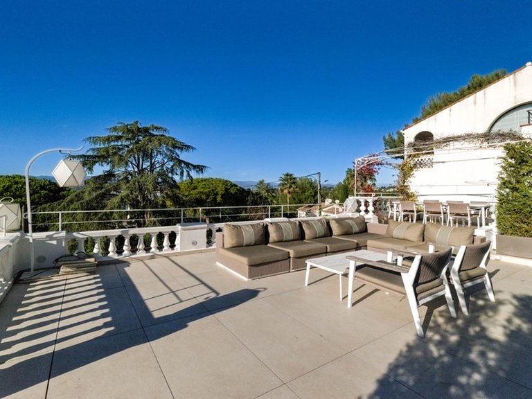 Villa for Sale in Cap D Antibes, Antibes Area 6