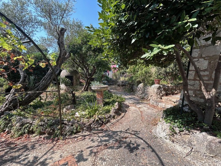 Villa for Sale in Cap D Antibes, Antibes Area 10