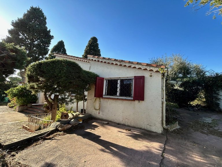 Villa for Sale in Cap D Antibes, Antibes Area 7