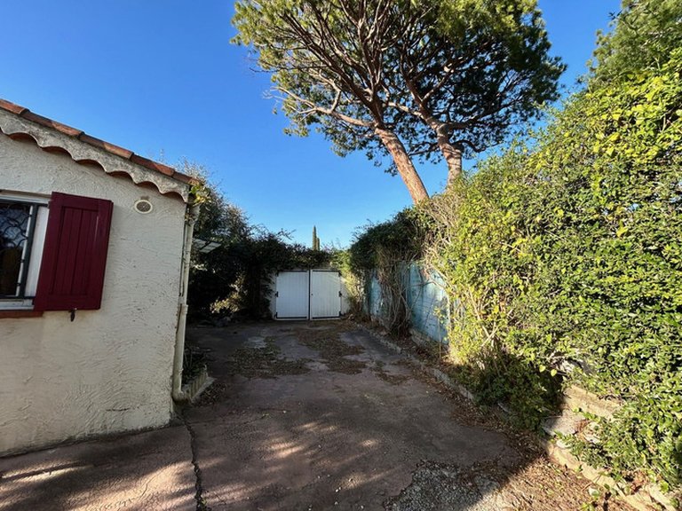 Villa for Sale in Cap D Antibes, Antibes Area 8
