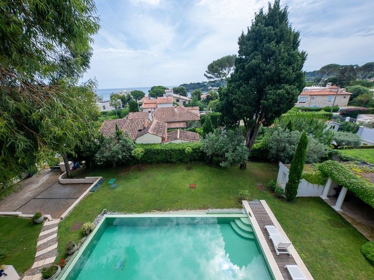 Villa for Sale in Cap D Antibes, Antibes Area 11