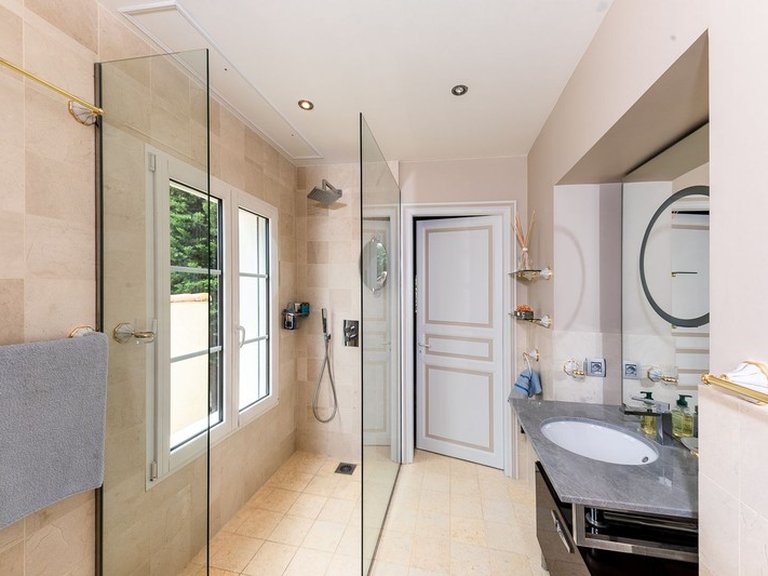 Villa for Sale in Cap D Antibes, Antibes Area 4