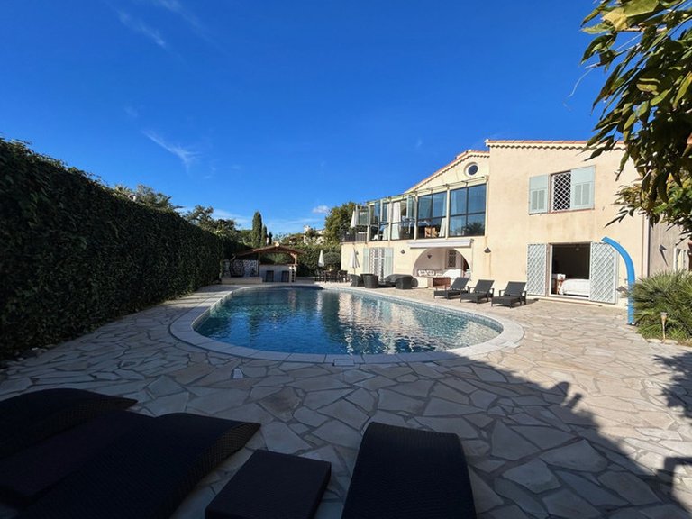 Villa for Sale in Cap D Antibes, Antibes Area 11