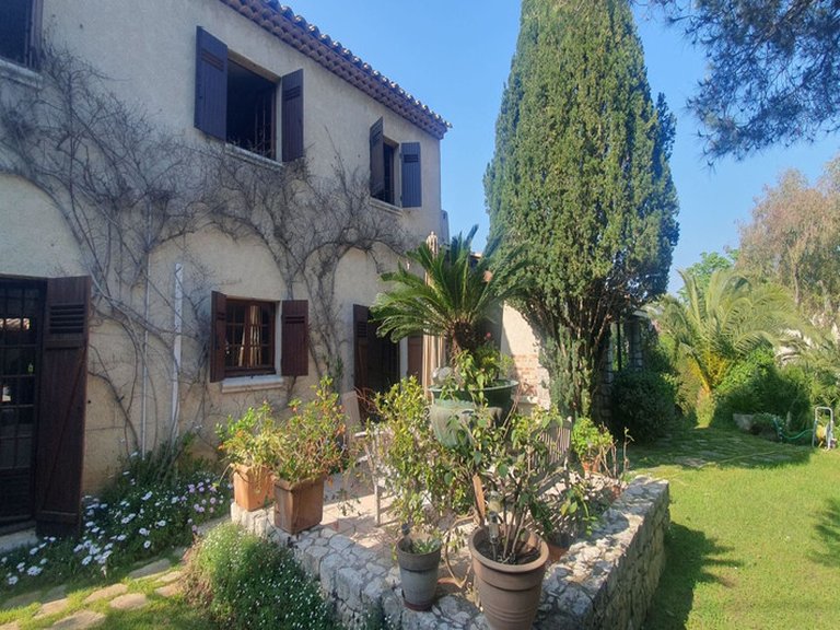 Villa for Sale in Cap D Antibes, Antibes Area 3