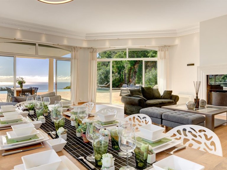 Villa for Sale in Cannes, Cannes Area 2