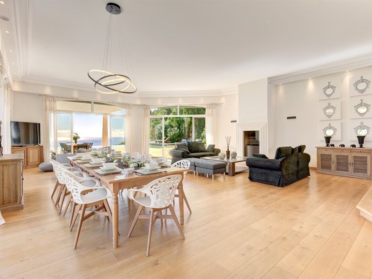 Villa for Sale in Cannes, Cannes Area 3