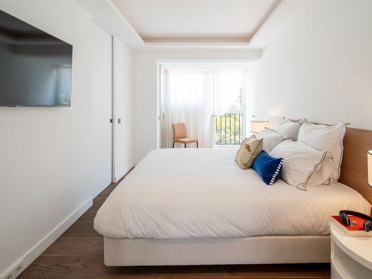Apartment for Sale in Cannes, Cannes Area 12