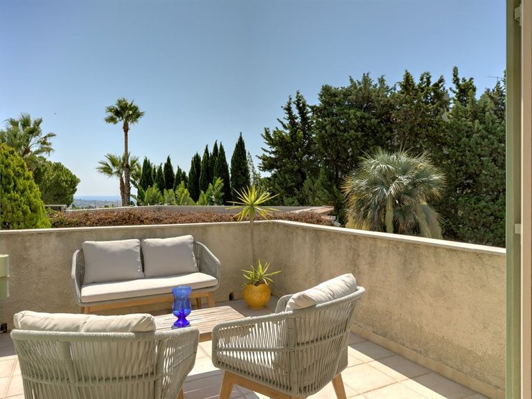 Villa for Sale in Cannes, Cannes Area 11