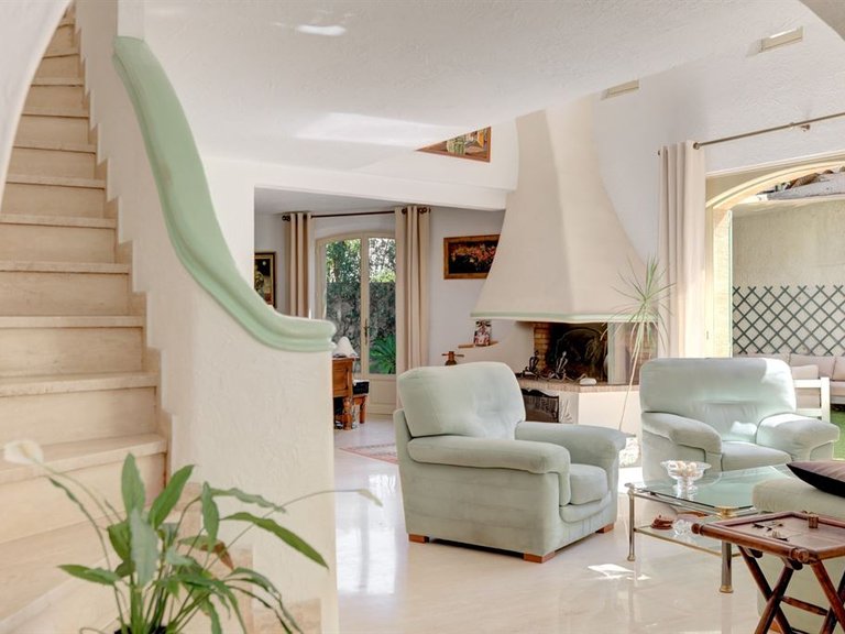 Villa for Sale in Cannes, Cannes Area 7