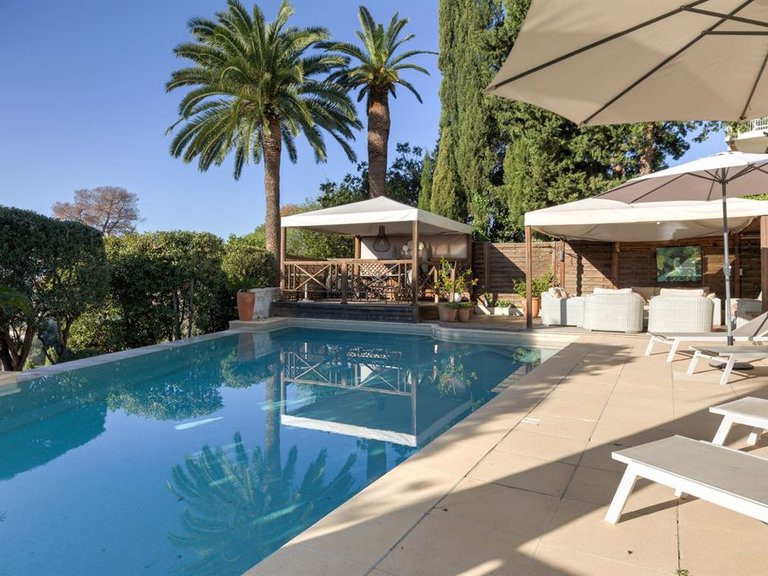 Villa for Sale in Le Cannet, Cannes Area 2