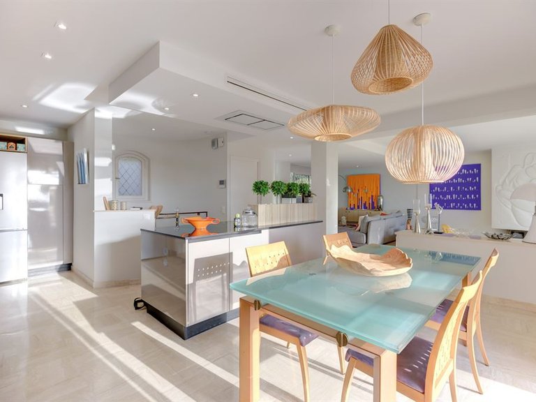 Villa for Sale in Le Cannet, Cannes Area 17