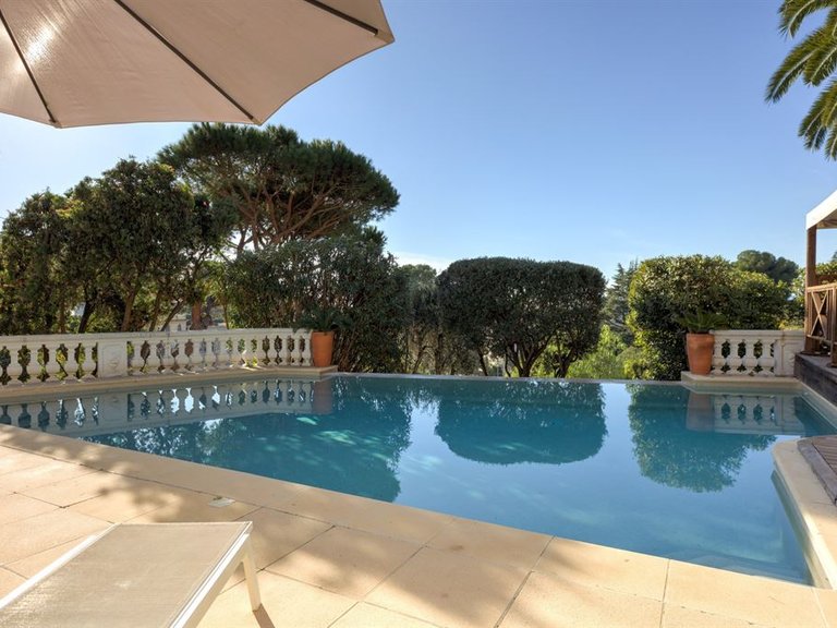 Villa for Sale in Le Cannet, Cannes Area 6