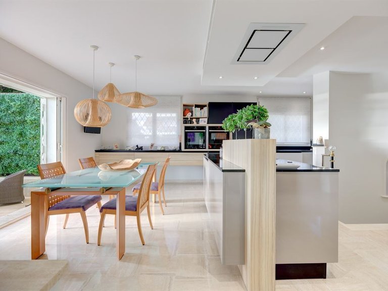 Villa for Sale in Le Cannet, Cannes Area 9