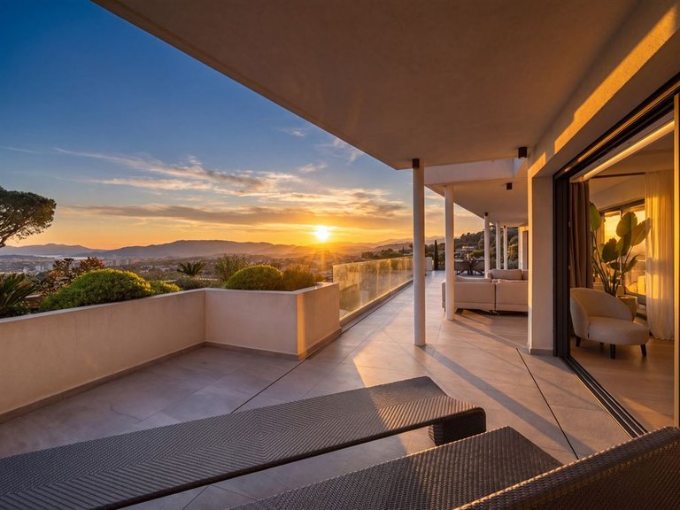 Villa for Sale in Le Cannet, Cannes Area 12