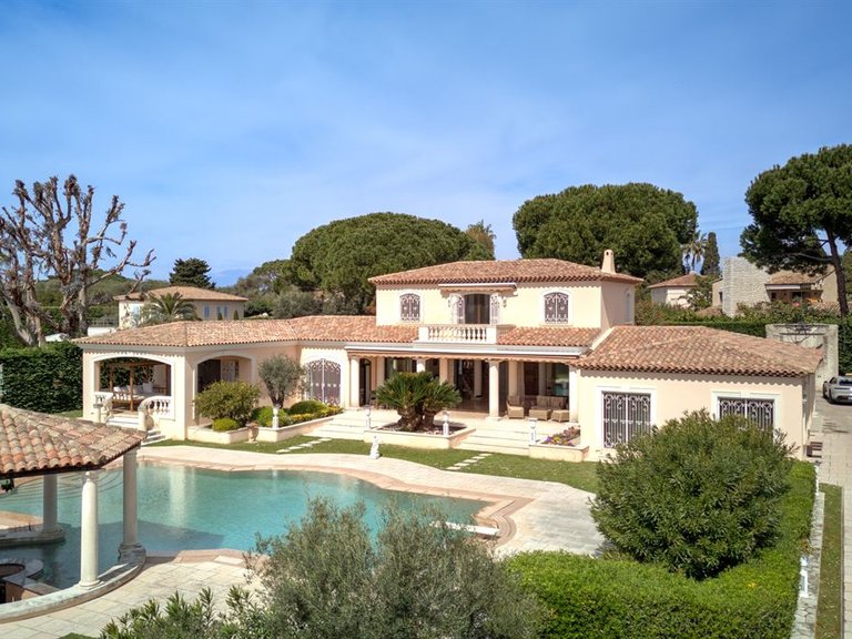 Villa for Sale in Cap D Antibes, Antibes Area 1
