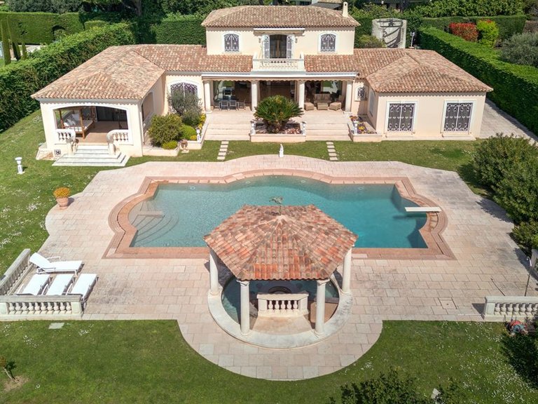 Villa for Sale in Cap D Antibes, Antibes Area 3