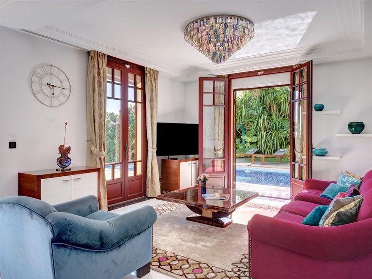 Villa for Sale in Cannes, Cannes Area 12