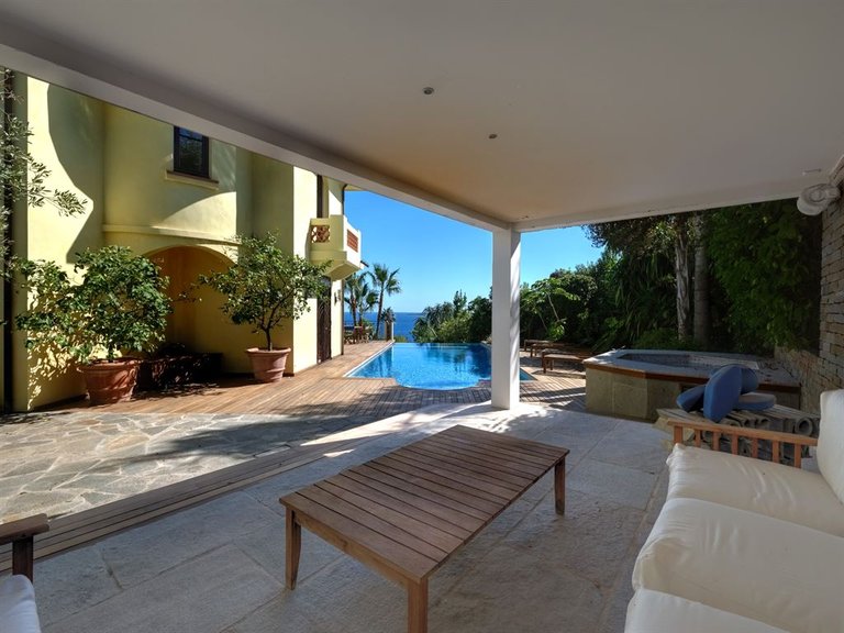 Villa for Sale in Cannes, Cannes Area 7