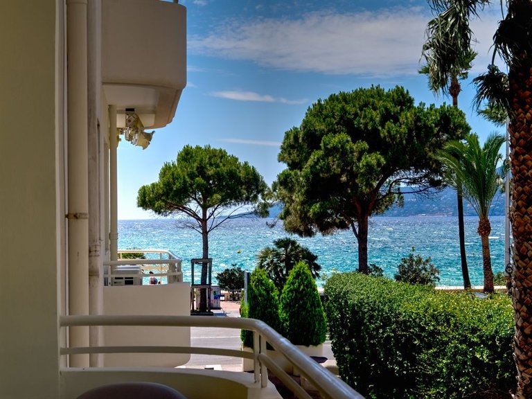 Apartment for Sale in Cannes, Cannes Area 1