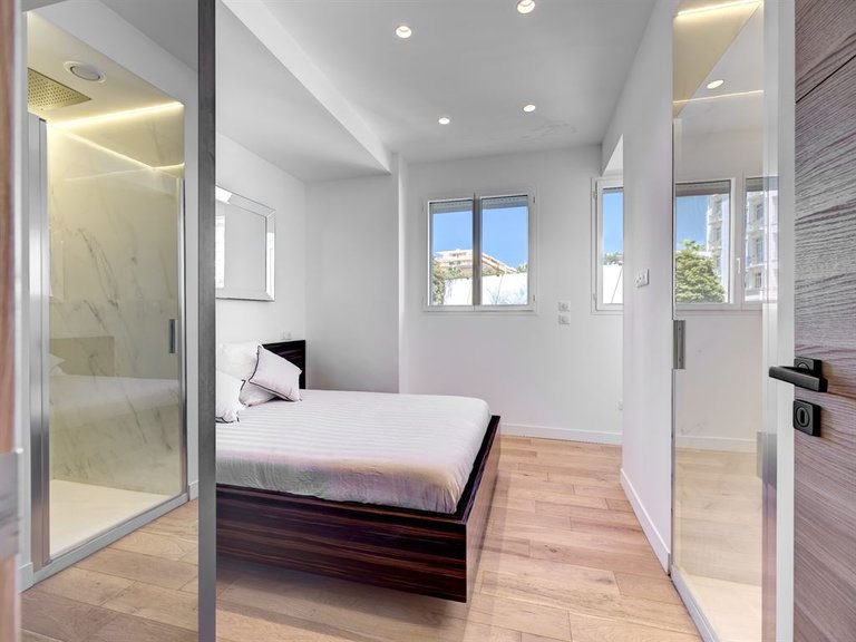 Apartment for Sale in Cannes, Cannes Area 7