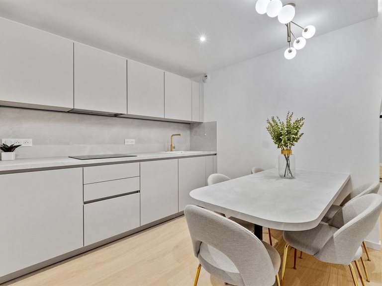 Apartment for Sale in Cannes, Cannes Area 5
