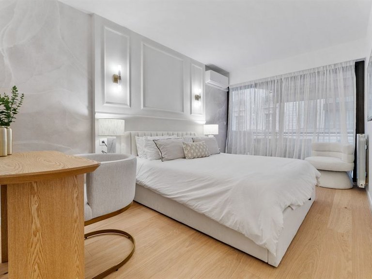Apartment for Sale in Cannes, Cannes Area 6