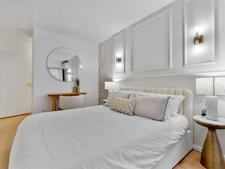 Apartment for Sale in Cannes, Cannes Area 8