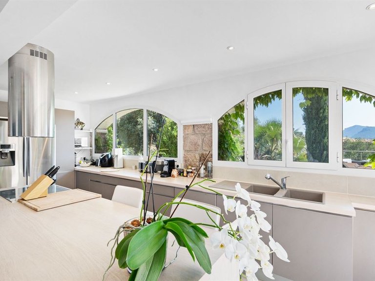 Villa for Sale in Theoule Sur Mer, Cannes Area 7