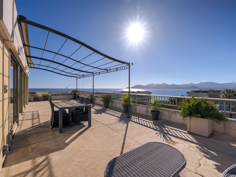 Apartment for Sale in Cannes, Cannes Area 1