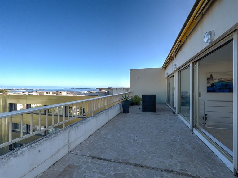 Apartment for Sale in Cannes, Cannes Area 12
