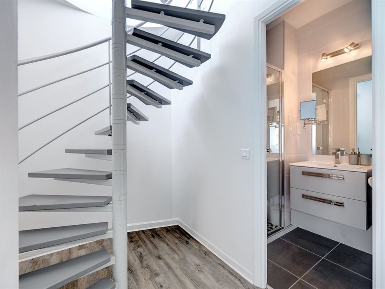 Apartment for Sale in Cannes, Cannes Area 14